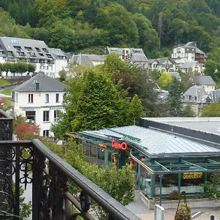 Bel T1 Avec Balcon En Centre Du Mont-dore - Fr-1-608-38 勒蒙多尔