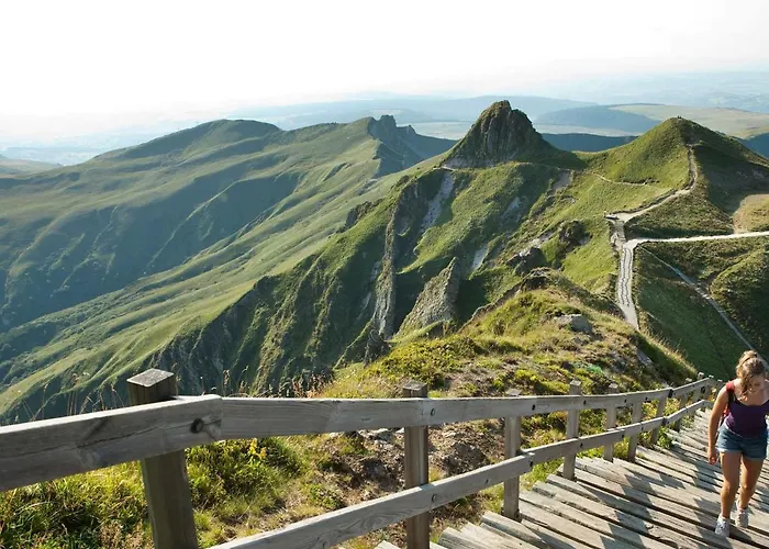 Apartment Bel T1 Avec Balcon En Centre Du Mont-dore - Fr-1-608-38 Le Mont-Dore